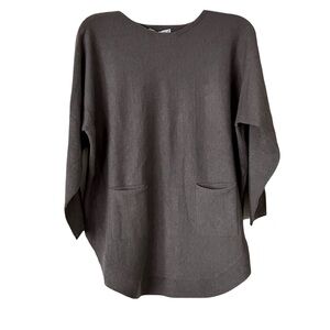 NWT Tempo Paris Sweater, Sz. S/M, Silver Gray, Button Accents On Back